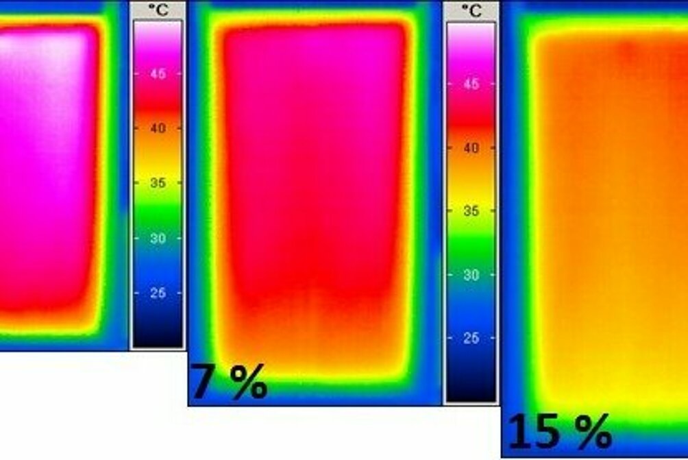 IR images depicting heatability under strain at 30 V